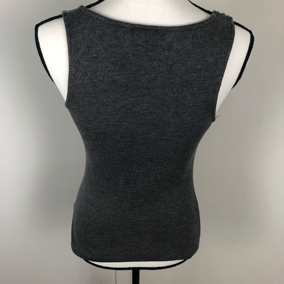 Beautiful LoLa Sleeveless Top - Picture 15 of 16